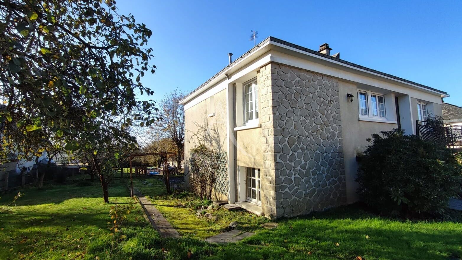 Agence immobilière de L'ADRESSE 49 - L'ADRESSE DE SEGRE