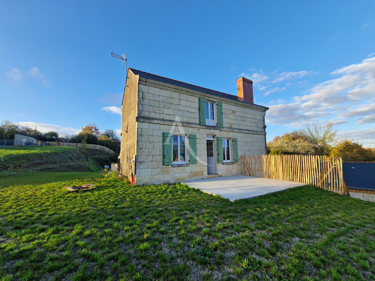 Maison Le Coudray Macouard  4 pièce(s) 110 m2