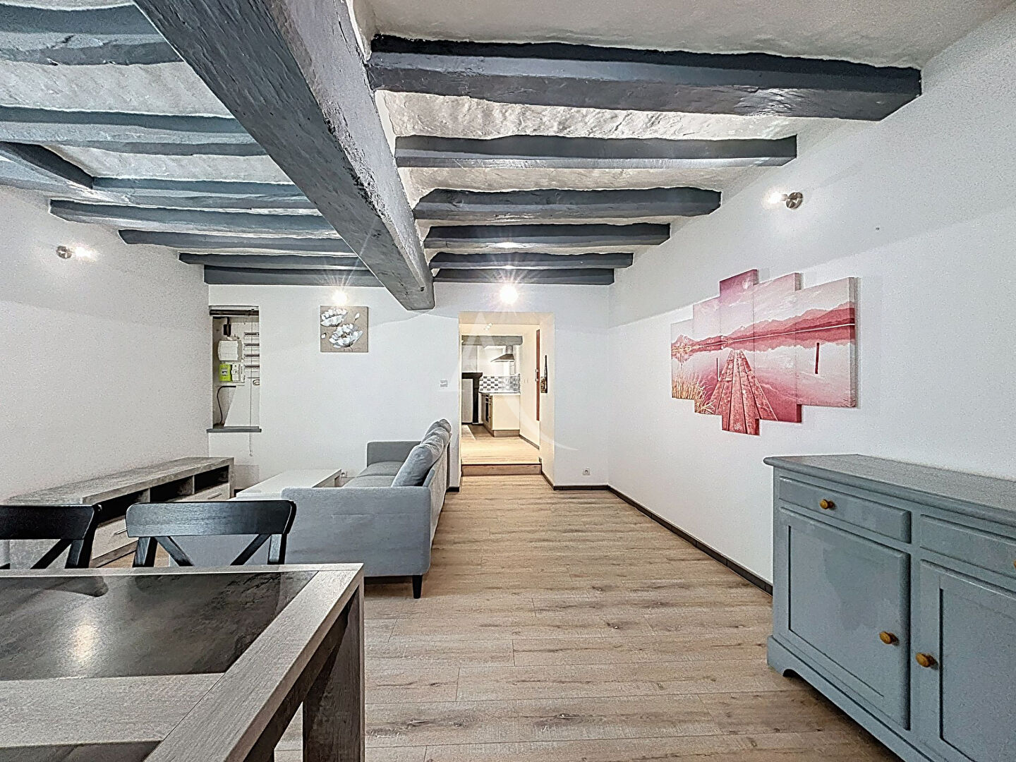 Agence immobilière de 
 L'ADRESSE 49 - L'ADRESSE CHALONNES SUR LOIRE 
