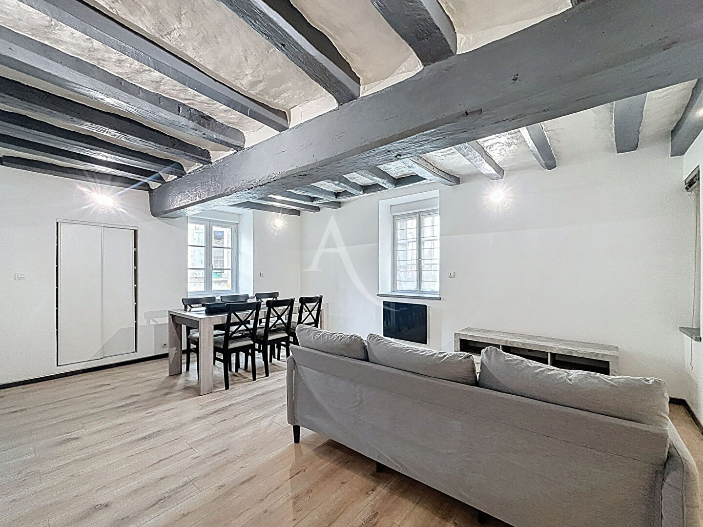 Agence immobilière de 
 L'ADRESSE 49 - L'ADRESSE CHALONNES SUR LOIRE 
