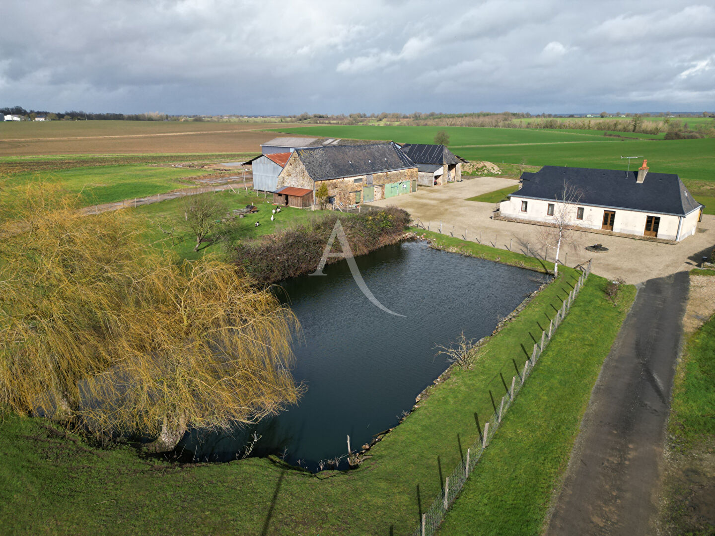 Agence immobilière de L'ADRESSE CHÂTEAU GONTIER