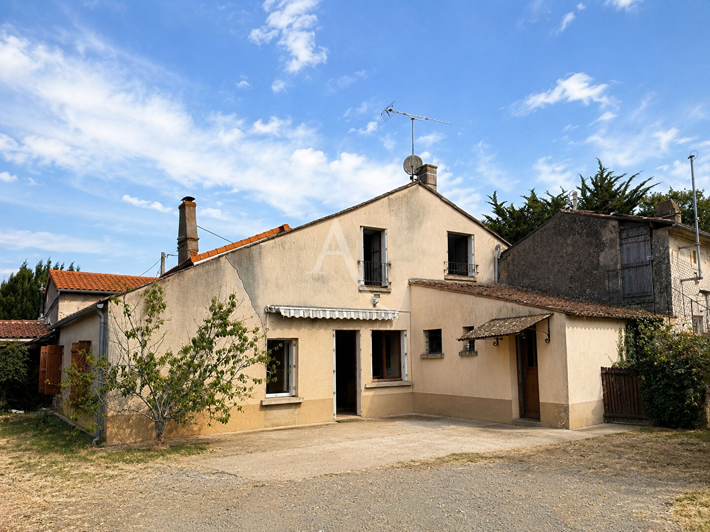 Agence immobilière de L'ADRESSE 49 - L'ADRESSE DE DOUE