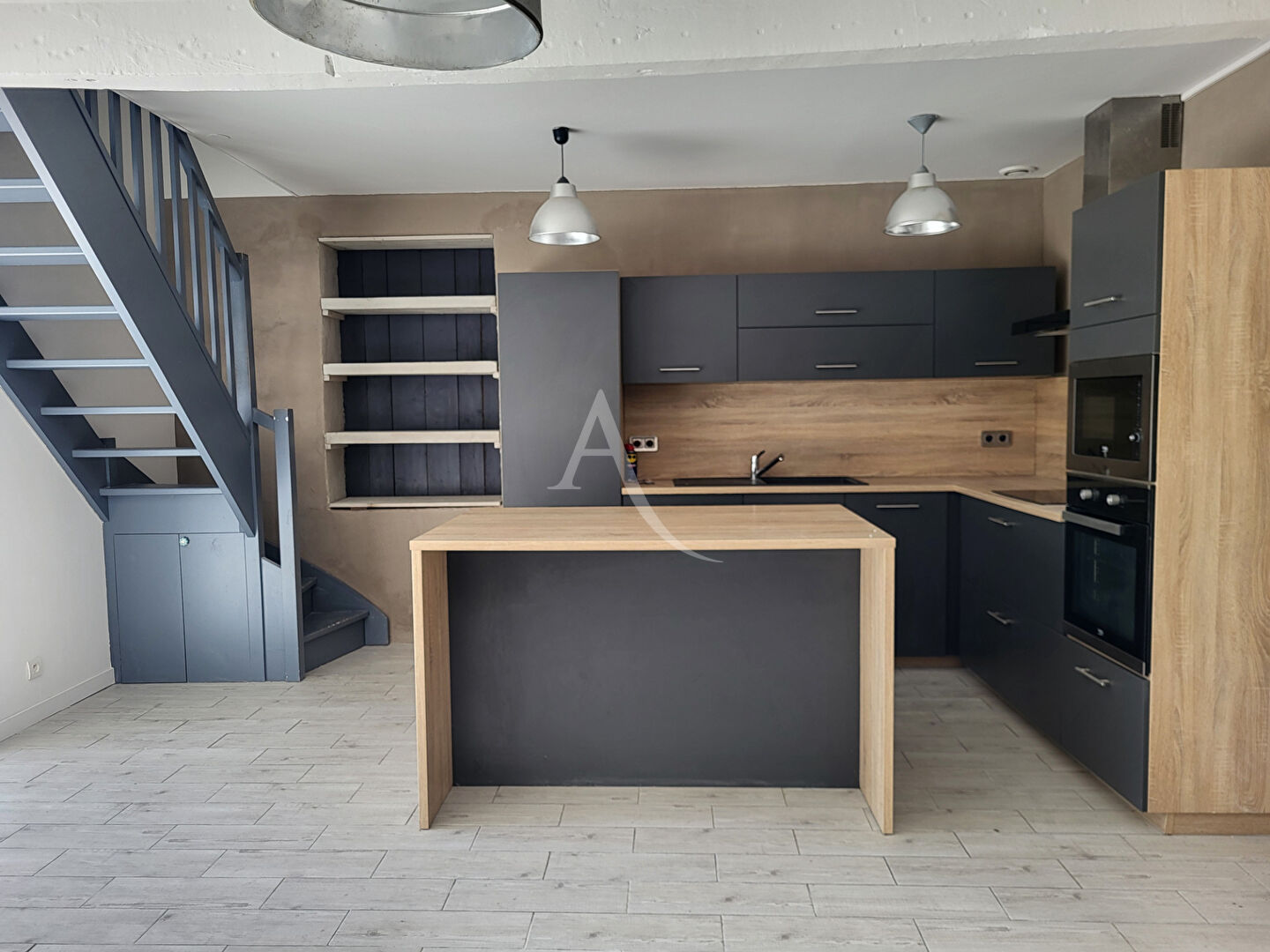 Agence immobilière de 
 L'ADRESSE 49 - L'ADRESSE CHALONNES SUR LOIRE 
