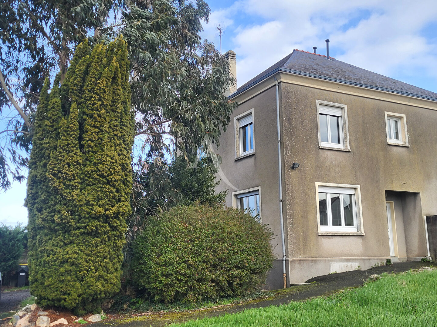 Agence immobilière de 
 L'ADRESSE 49 - L'ADRESSE CHALONNES SUR LOIRE 
