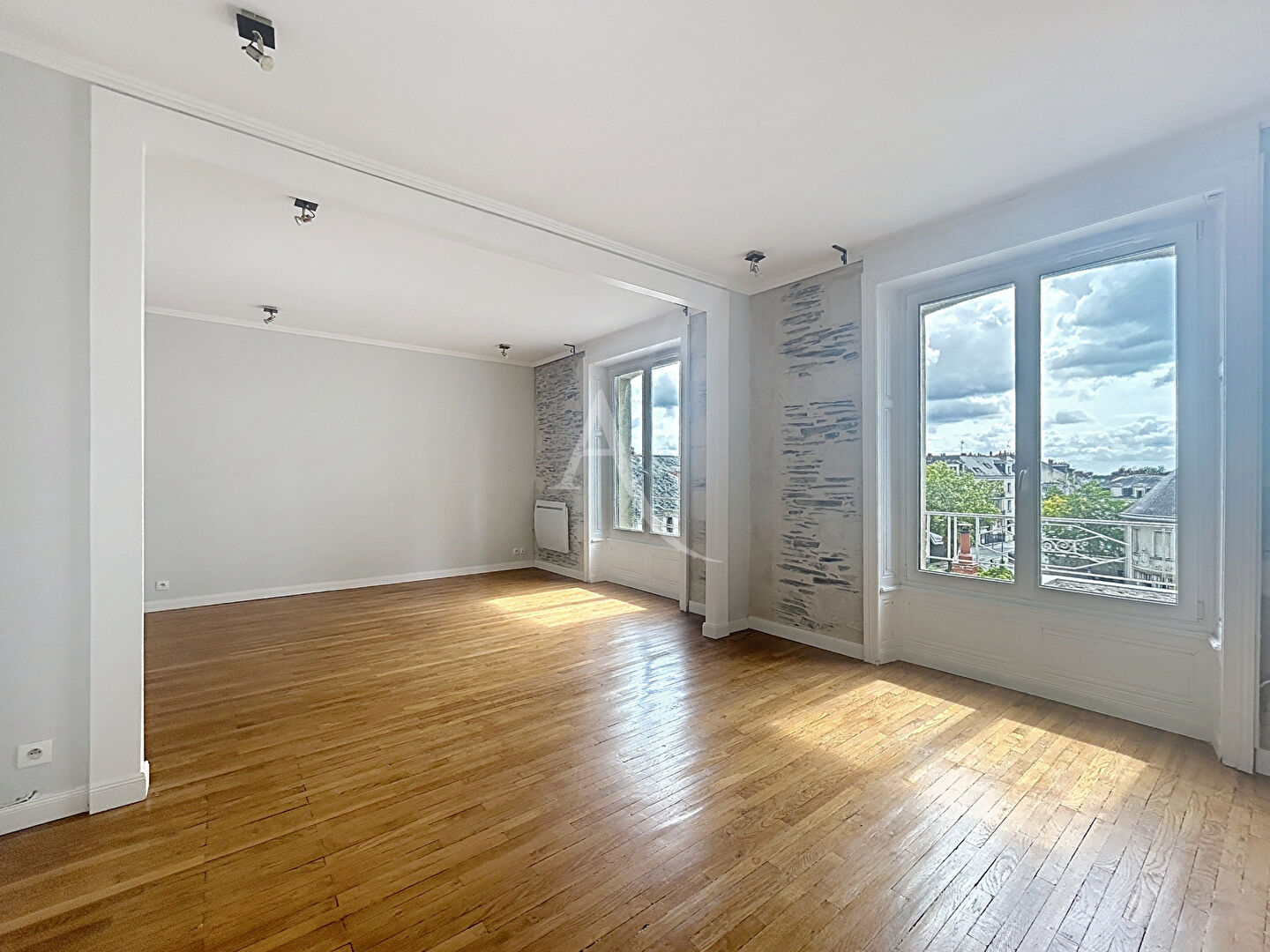 Agence immobilière de L'ADRESSE ANJOU-MAINE - L'Adresse Place du Lycee
