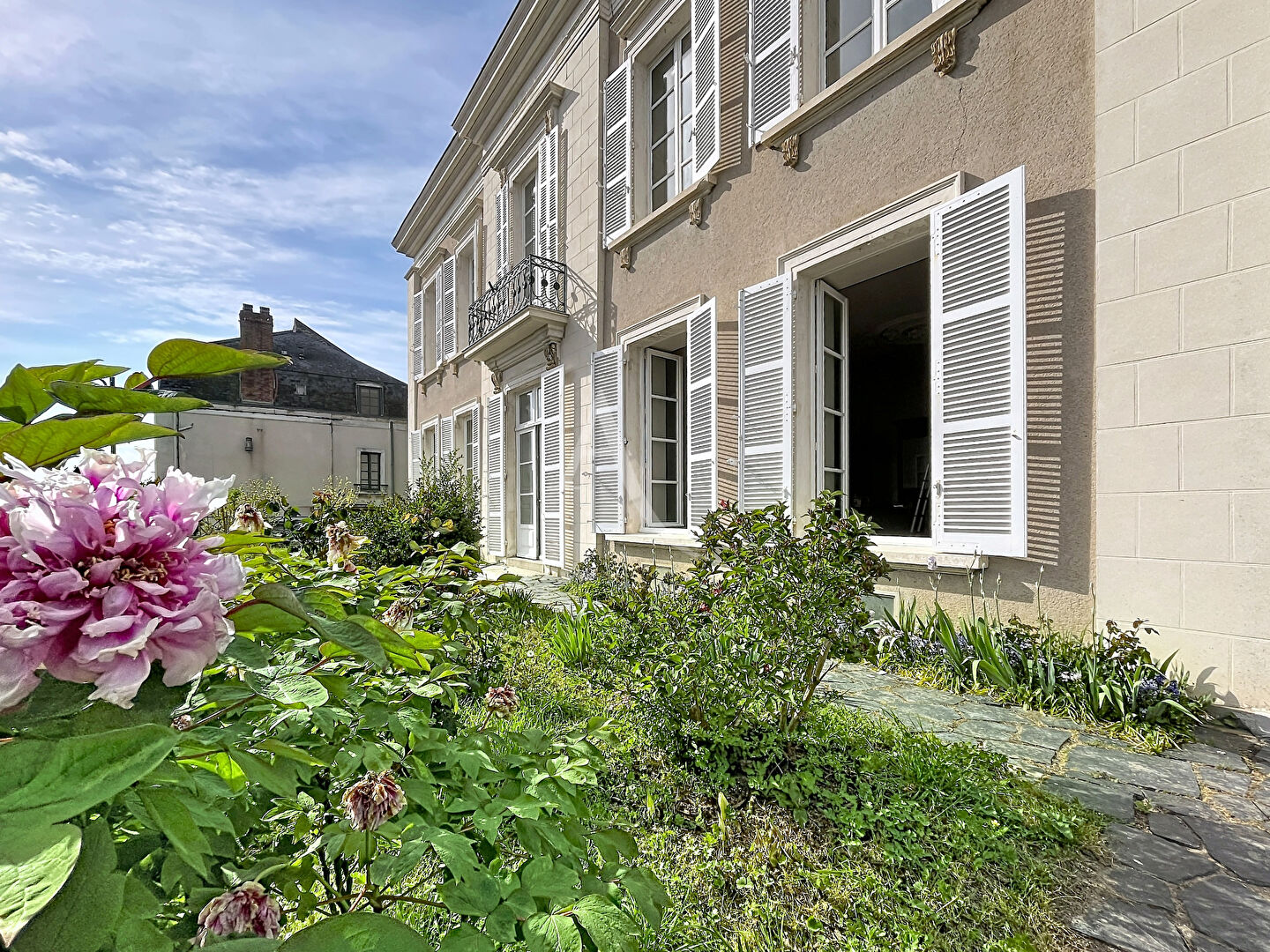 Agence immobilière de L'ADRESSE 49 - L'ADRESSE DE SEGRE