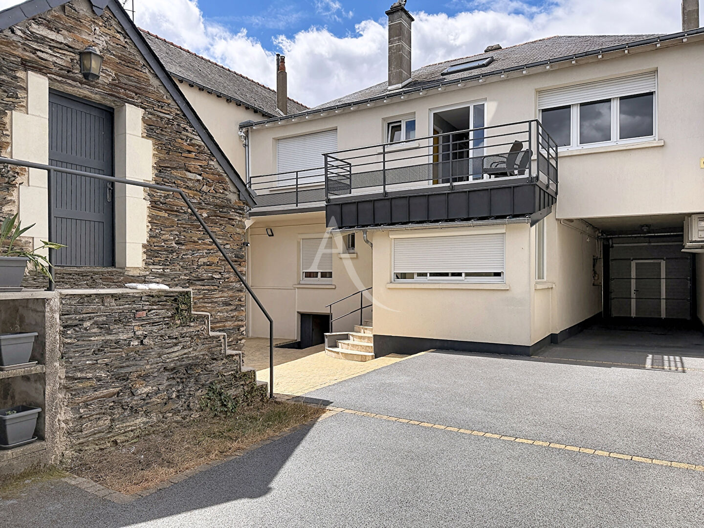 Agence immobilière de L'ADRESSE 49 - L'ADRESSE DE TRELAZE