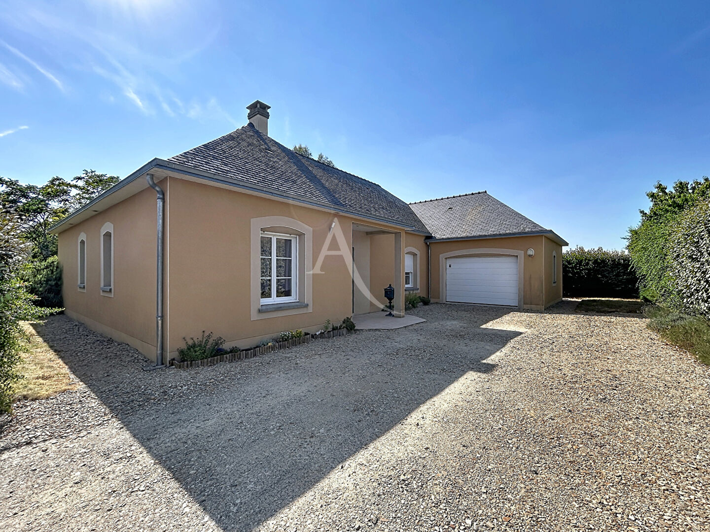 Agence immobilière de L'ADRESSE CHÂTEAU GONTIER