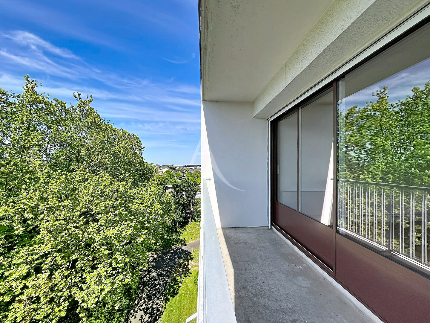 Agence immobilière de L'ADRESSE ANJOU-MAINE - L'Adresse Place du Lycee