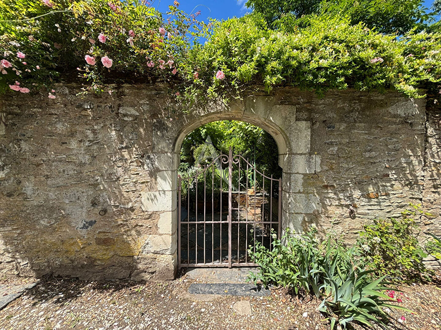 Agence immobilière de L'ADRESSE 49 - L'ADRESSE DE BRISSAC