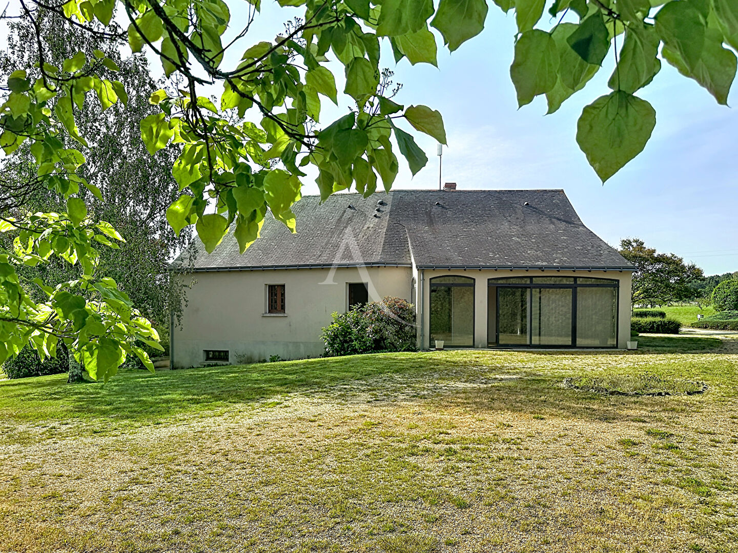 Agence immobilière de L'ADRESSE 49 - L'ADRESSE DE BEAUFORT EN VALLEE