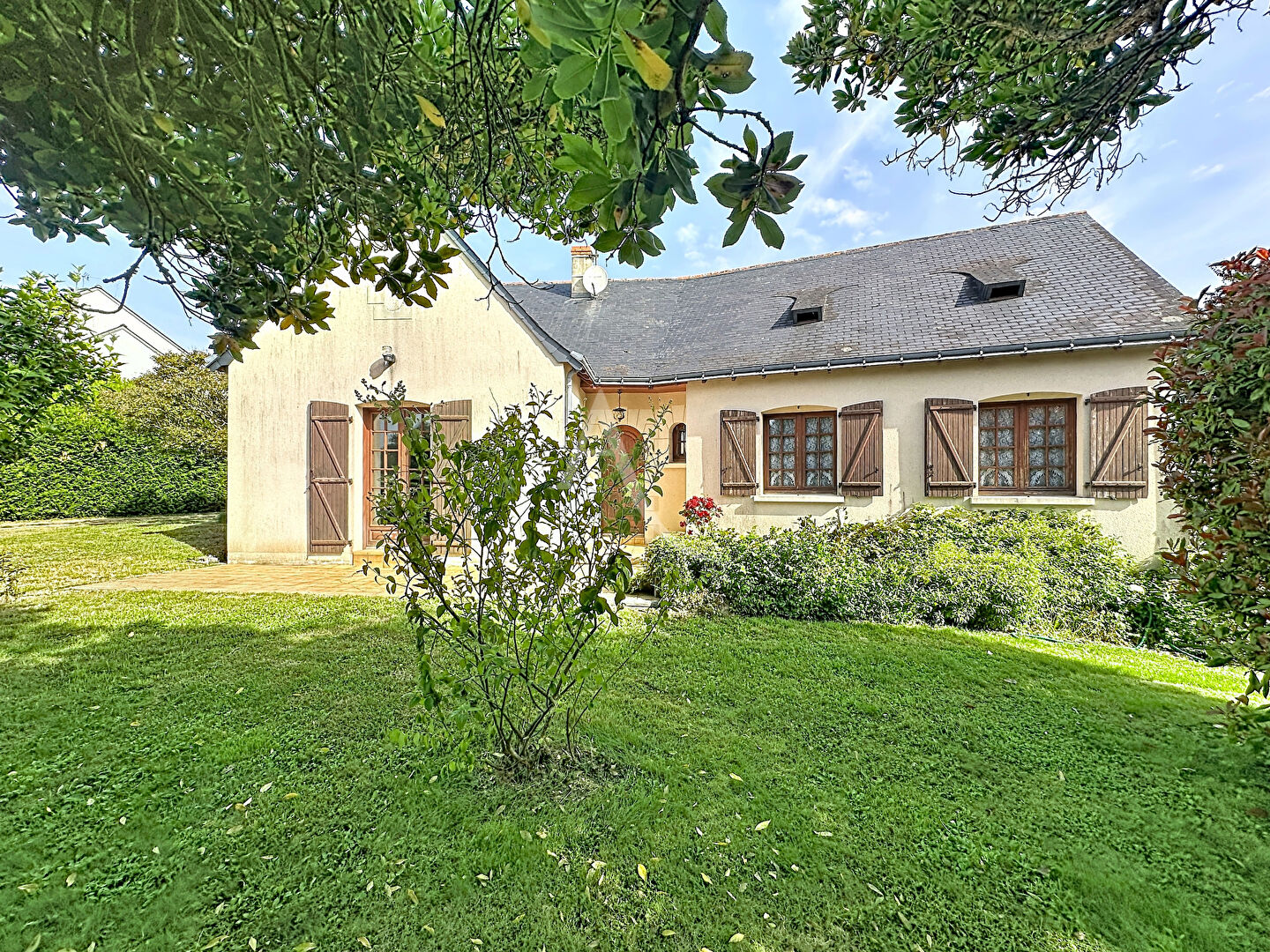 Agence immobilière de L'ADRESSE 49 - L'ADRESSE DE BEAUFORT EN VALLEE