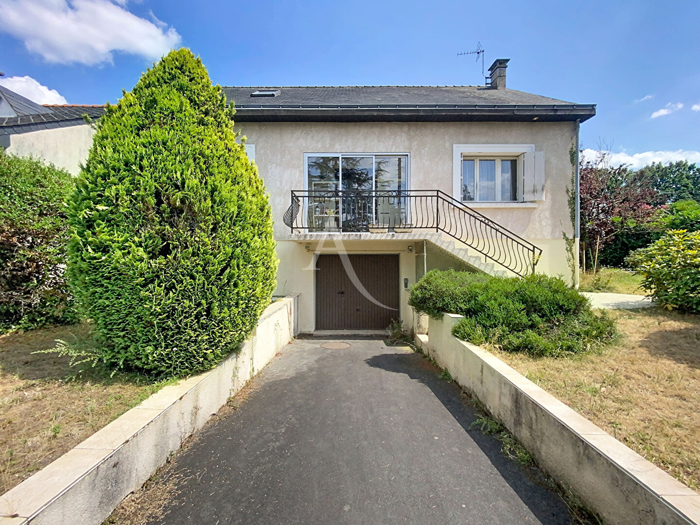 Agence immobilière de L'ADRESSE 49 - L'ADRESSE DE CHATEAU GONTIER