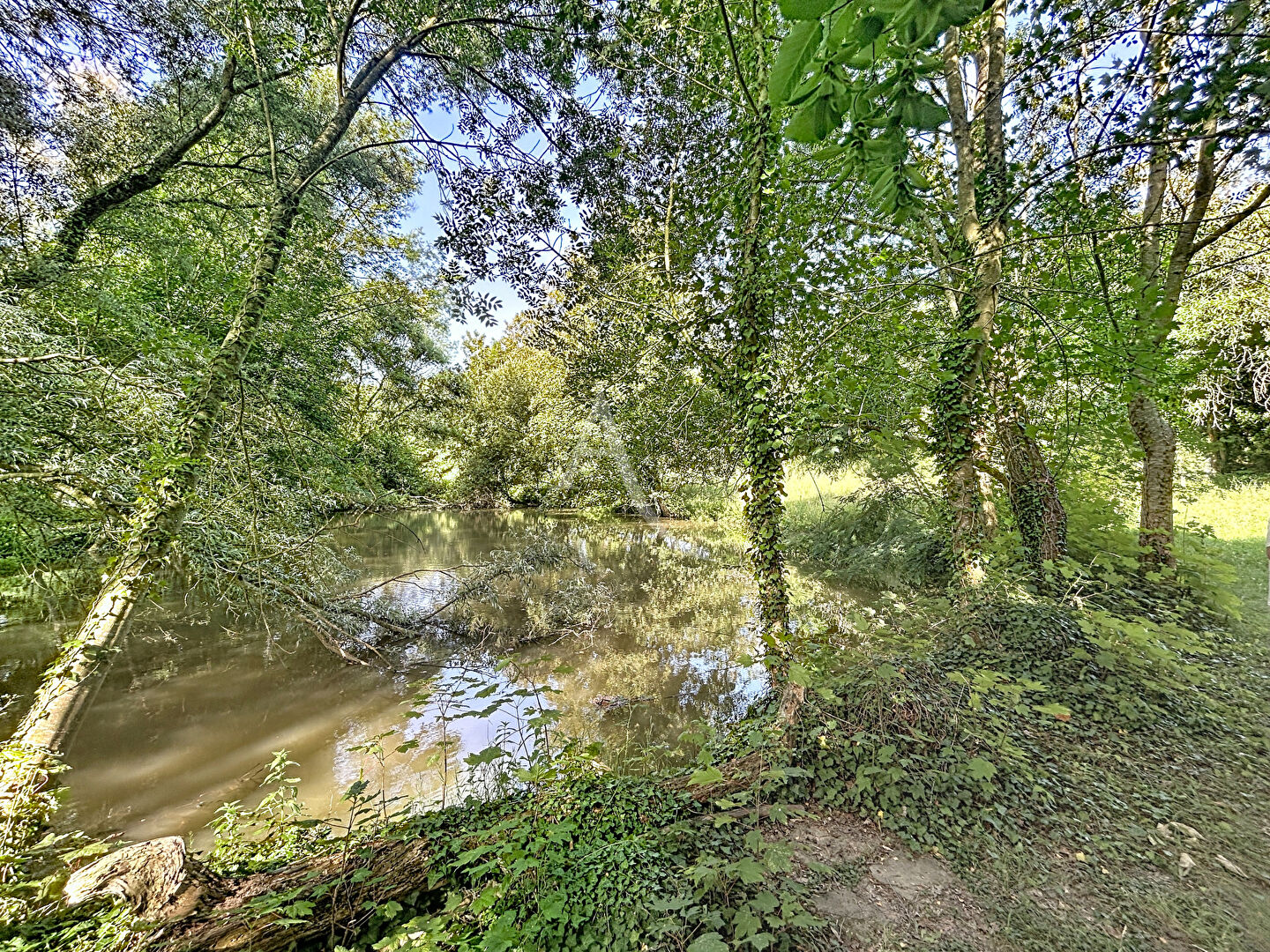 Agence immobilière de L'ADRESSE CHÂTEAU GONTIER