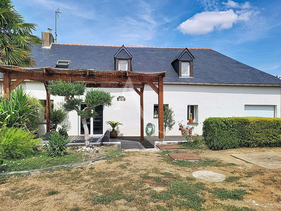 Agence immobilière de 
 L'ADRESSE 49 - L'ADRESSE CHALONNES SUR LOIRE 
