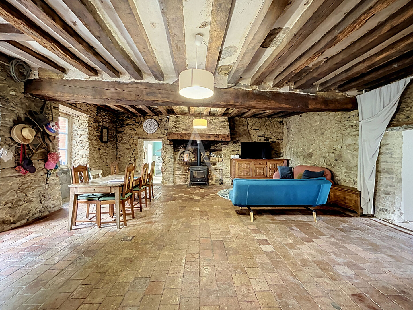 Agence immobilière de L'ADRESSE CHÂTEAU GONTIER