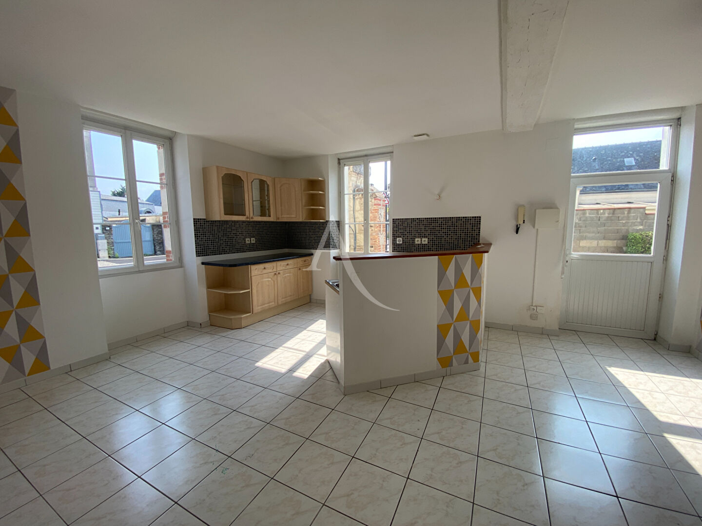 Photo Appartement LES PONTS DE CE   3 pièce(s)   61 m2 image 1/6