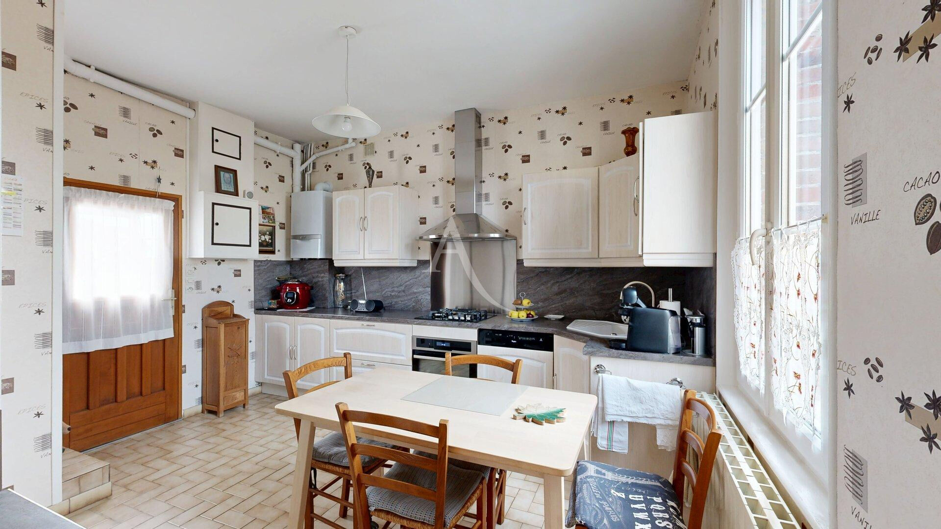 Photo ETREPAGNY 3 chambres Jardin Garage Centre Ville image 4/6