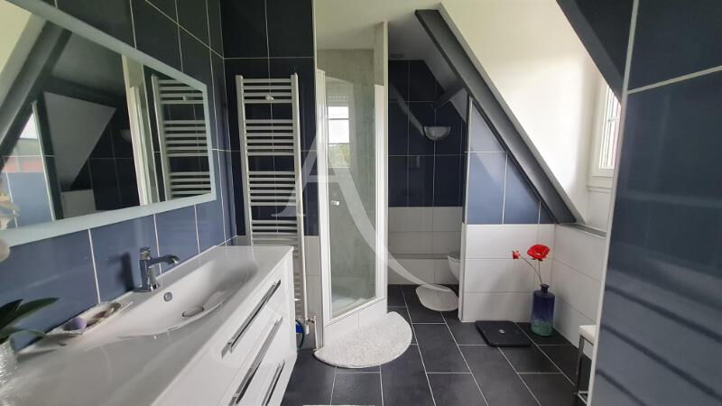 Photo à 5 minutes de la gare image 5/6