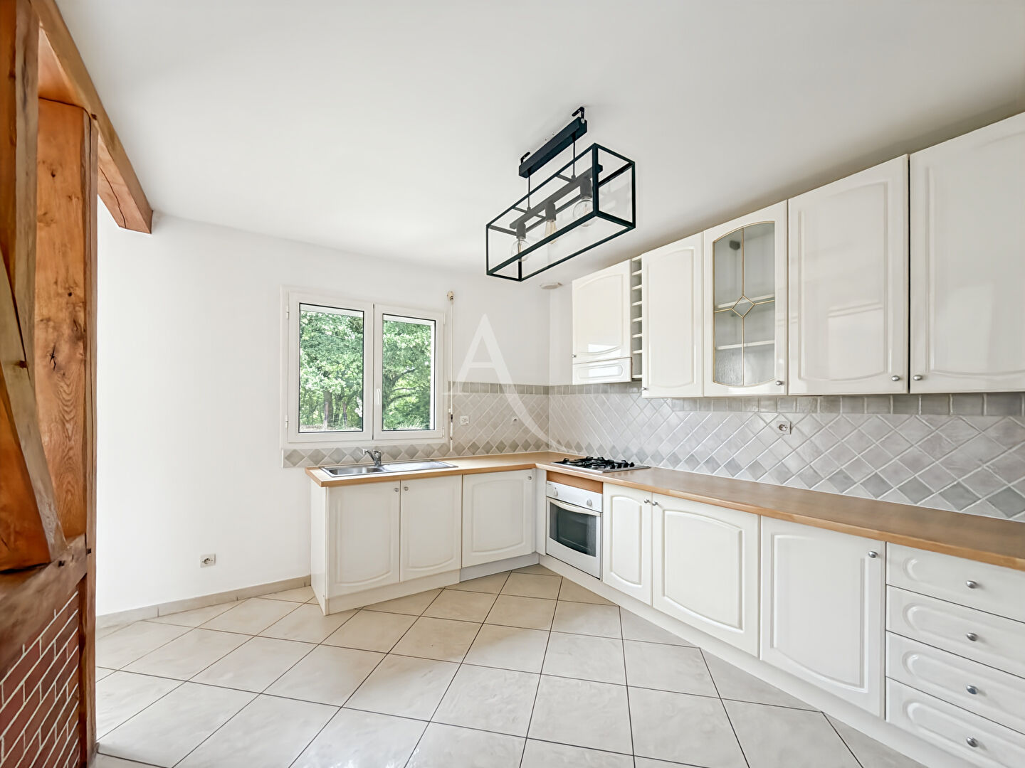 Agence immobilière de 
 L'Adresse BOILLET IMMOBILIER - L'ADRESSE-BDS TRANSACTIONS- LE MESNIL ESNARD 
