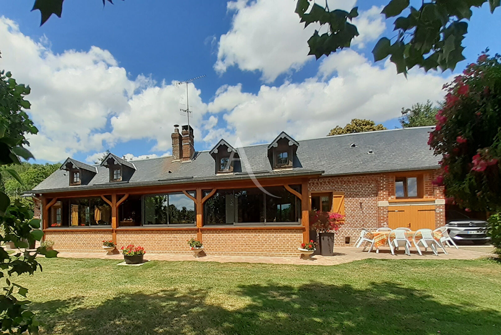 Agence immobilière de 
 L'Adresse BOILLET IMMOBILIER - L'ADRESSE GOURNAY EN BRAY 
