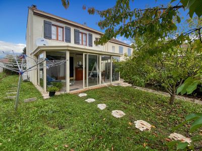Agence immobilière de L'ADRESSE  2B IMMOBILIER VAUREAL