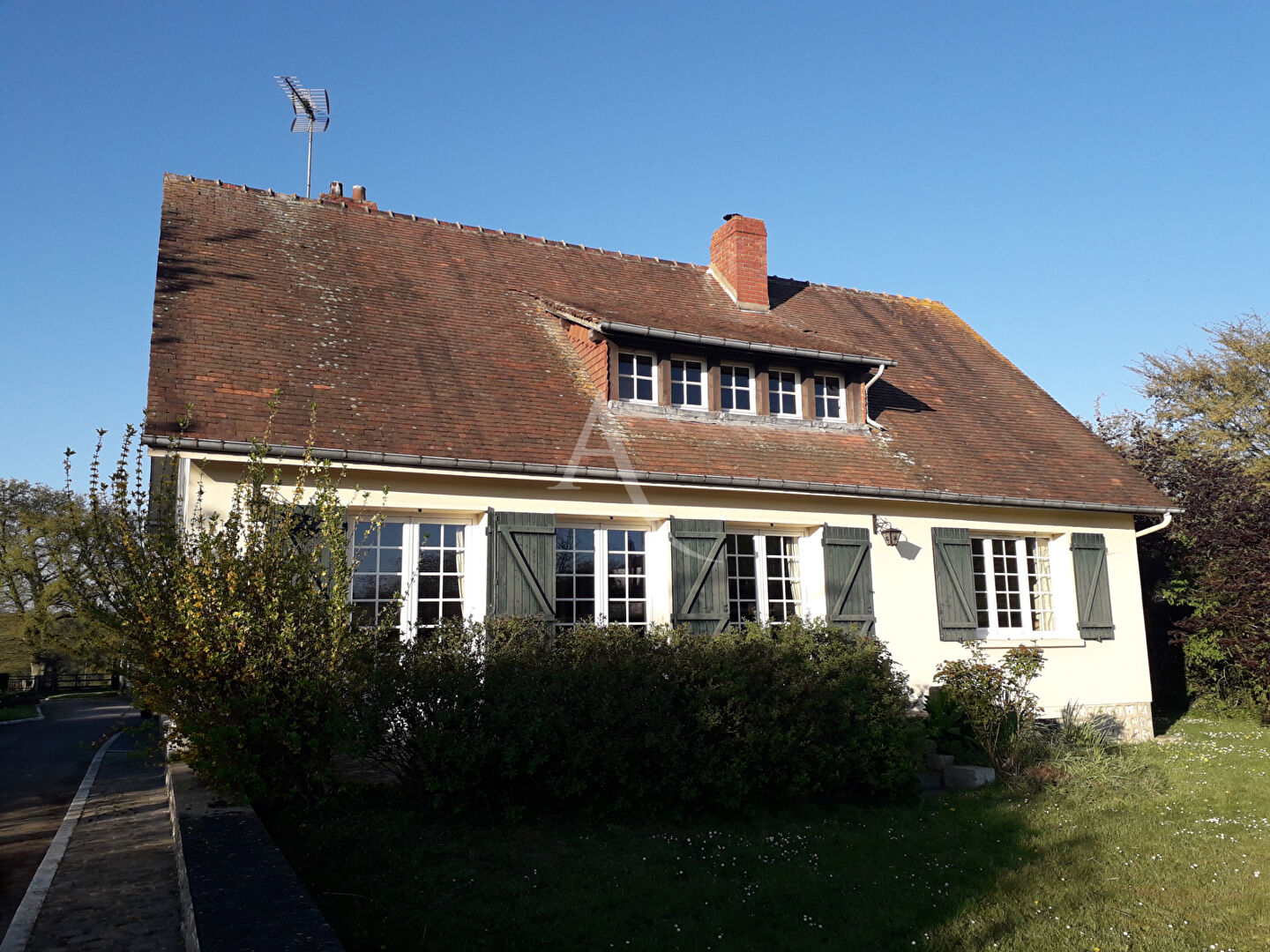 Agence immobilière de 
 L'Adresse BOILLET IMMOBILIER - L'ADRESSE-BDS TRANSACTIONS- LE MESNIL ESNARD 
