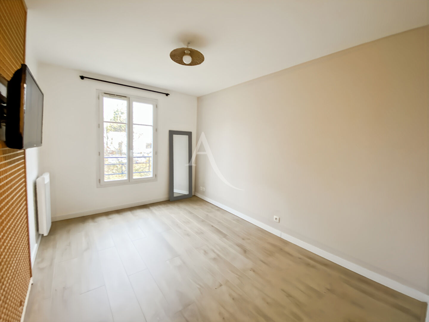 Photo ? Magnifique appartement 3 pièces ? 61 m² ? VAUREAL COEUR DE VILLE. image 6/6