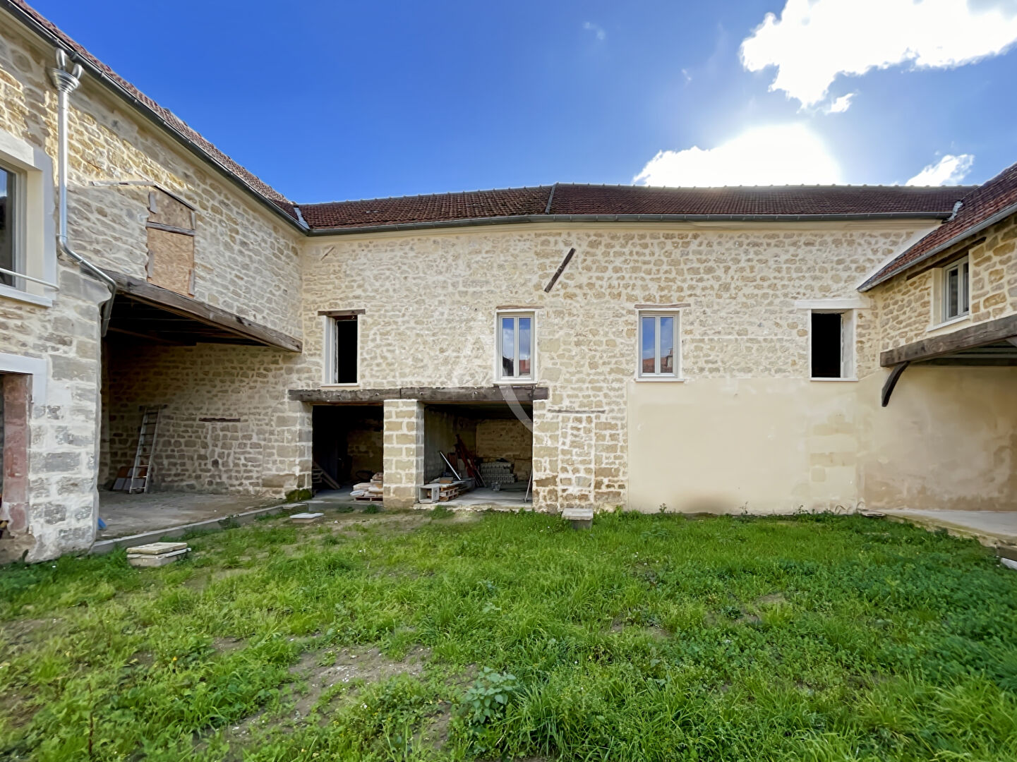 Agence immobilière de L'Adresse BOILLET IMMOBILIER - L'ADRESSE LA FONTAINE