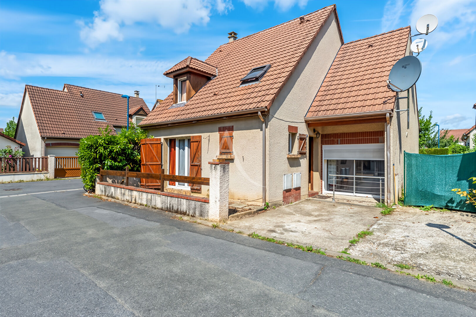 Agence immobilière de L'ADRESSE  2B IMMOBILIER VAUREAL