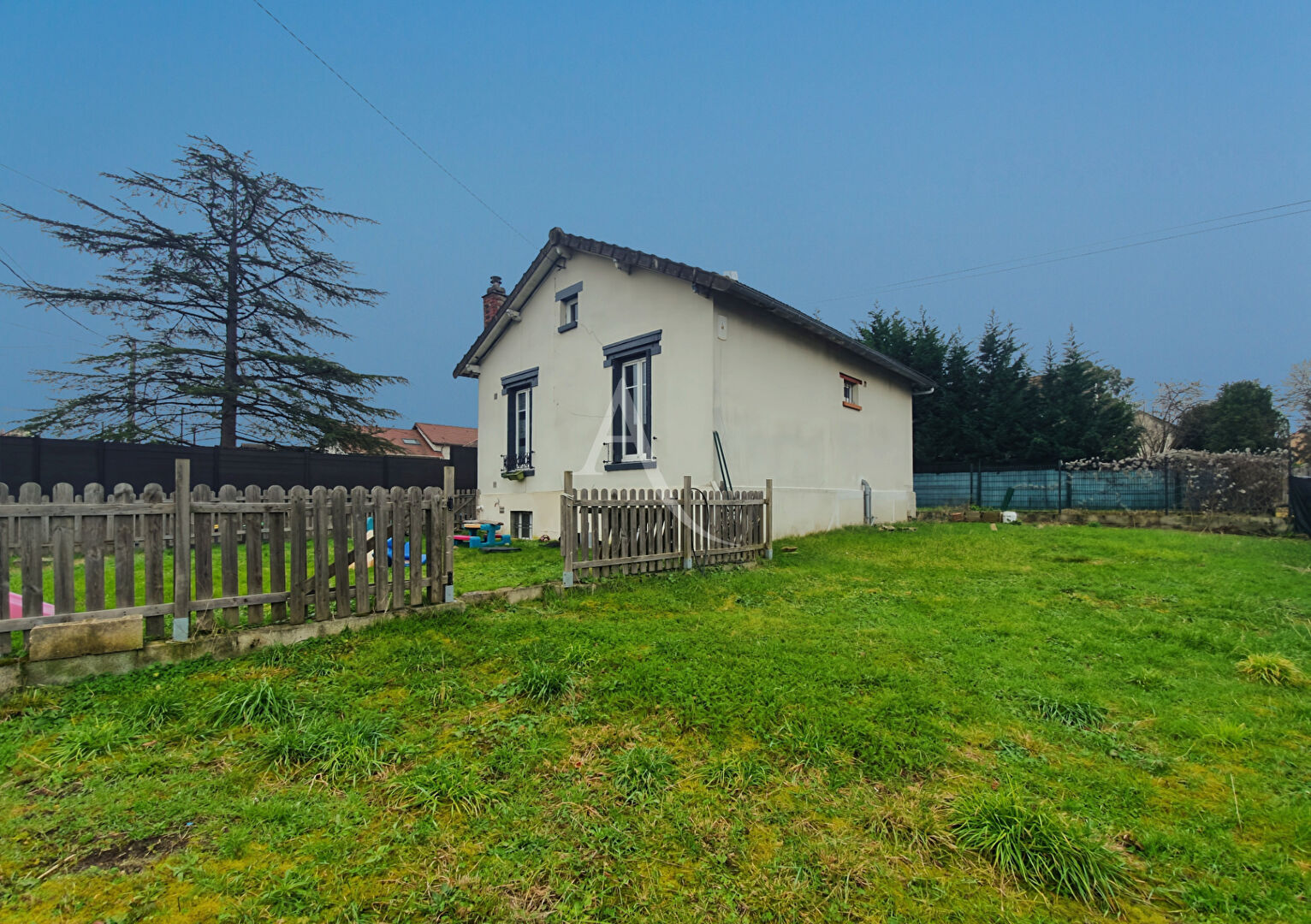 Agence immobilière de 
 L'Adresse BOILLET IMMOBILIER - L'ADRESSE BOILLET Meulan 
