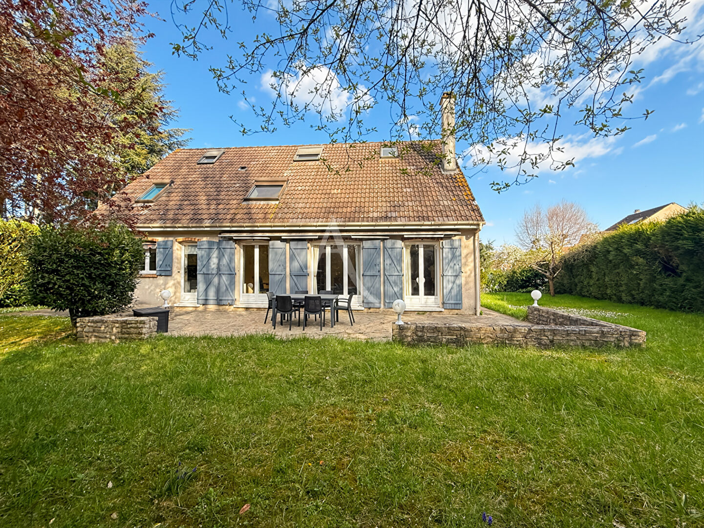 Agence immobilière de L'ADRESSE  2B IMMOBILIER VAUREAL