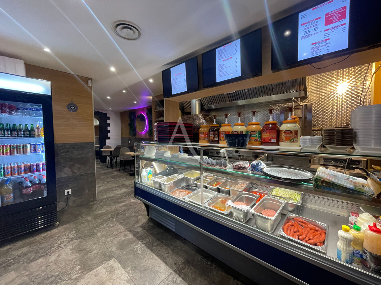 Photo Local commercial avec licence IV image 2/3