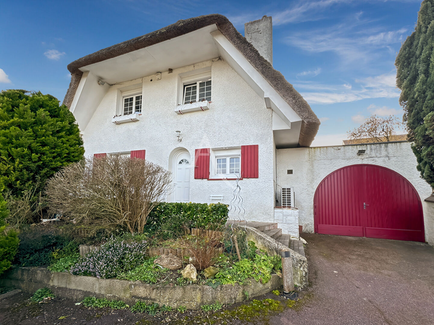 Agence immobilière de L'Adresse BOILLET IMMOBILIER - L'ADRESSE BOILLET- MGI-JOUY LE MOUTIER