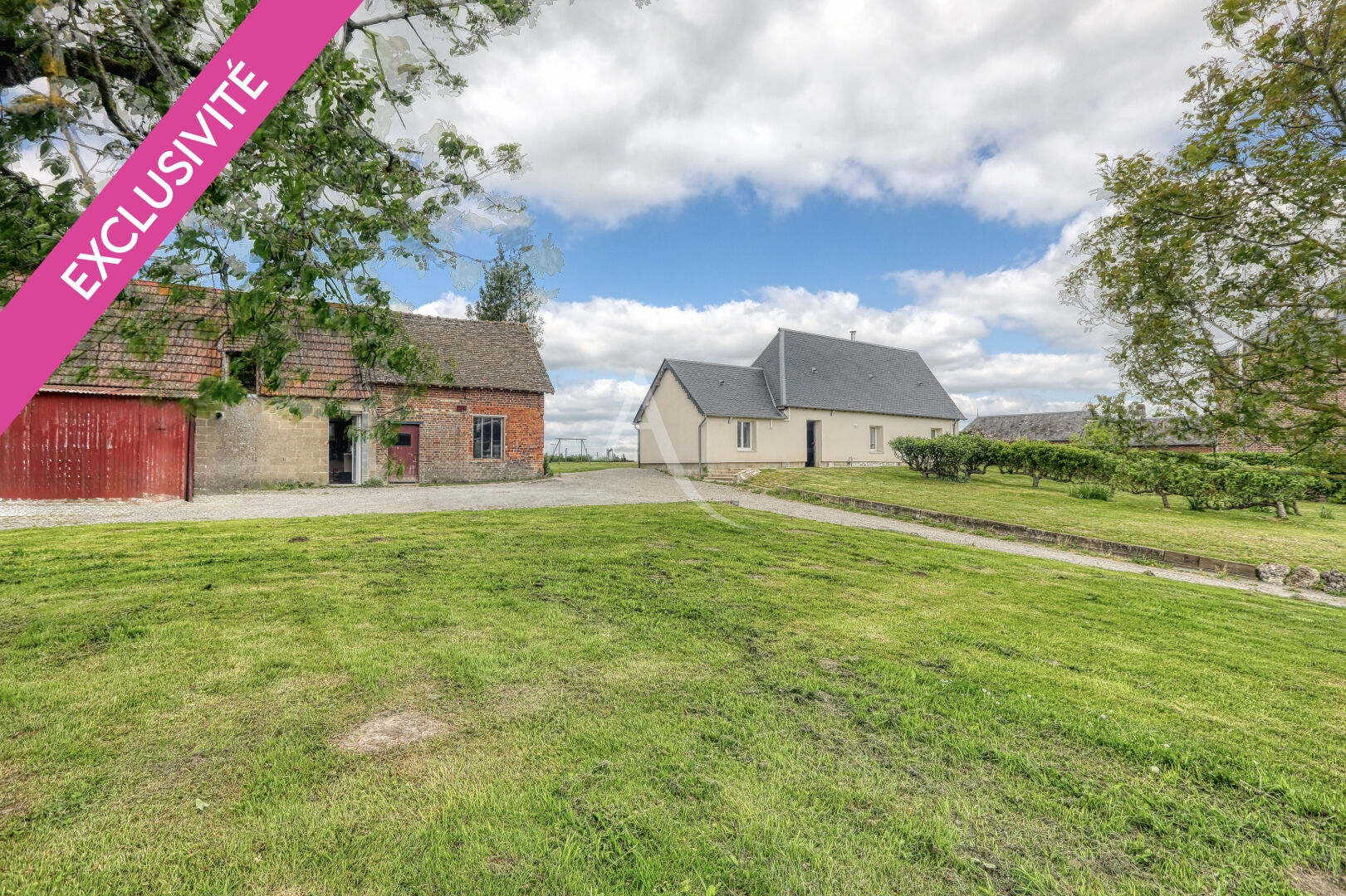 Maison avec 1 hectare proche D14