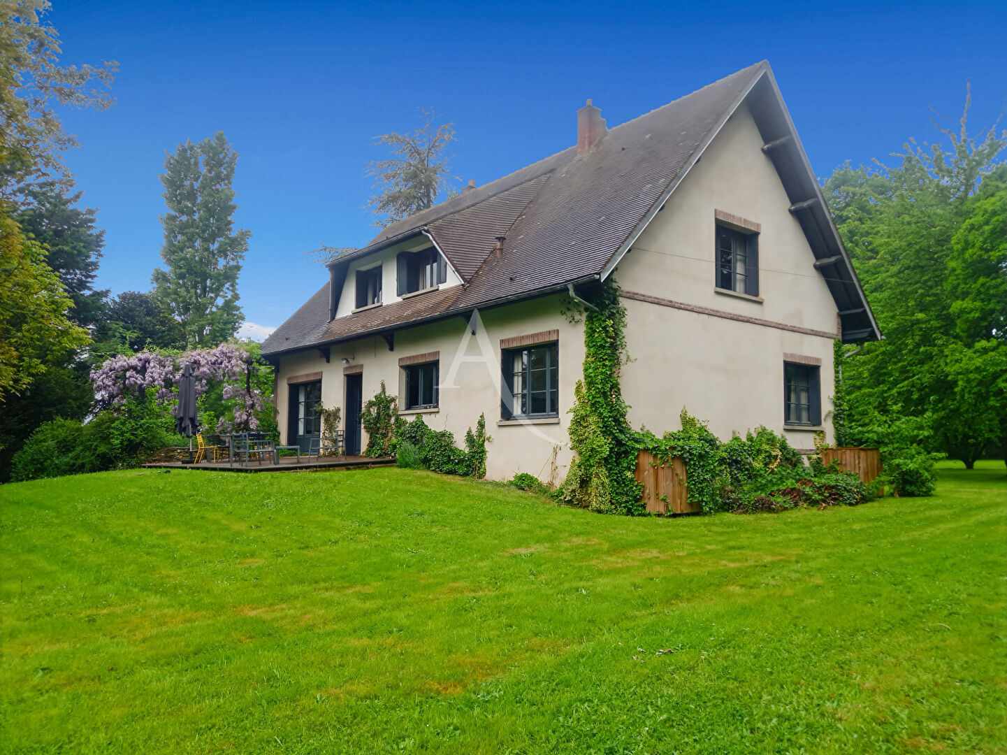 10 min Gare Saint Lazare!