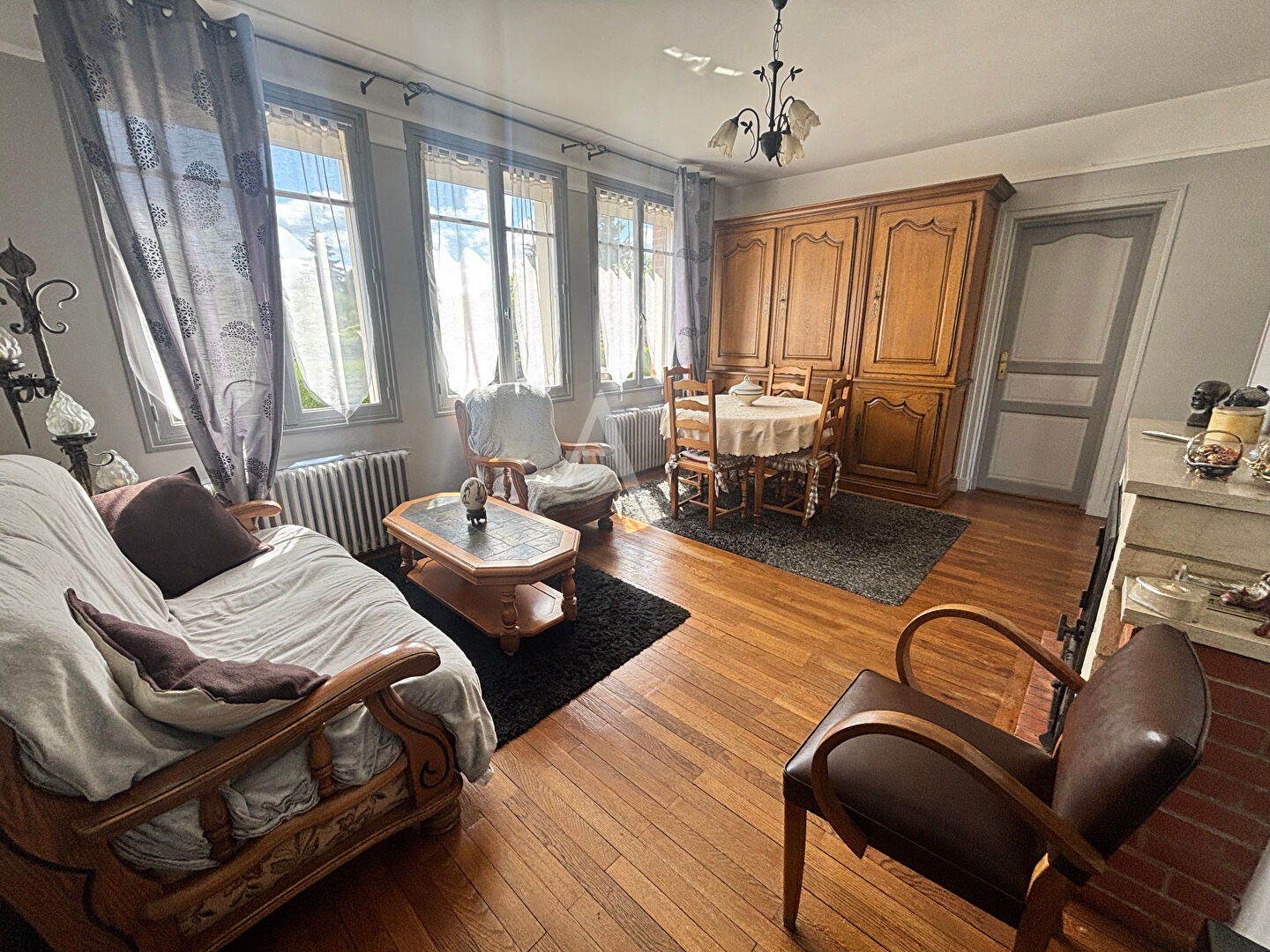 Agence immobilière de 
 L'Adresse BOILLET IMMOBILIER - L'ADRESSE GOURNAY EN BRAY 
