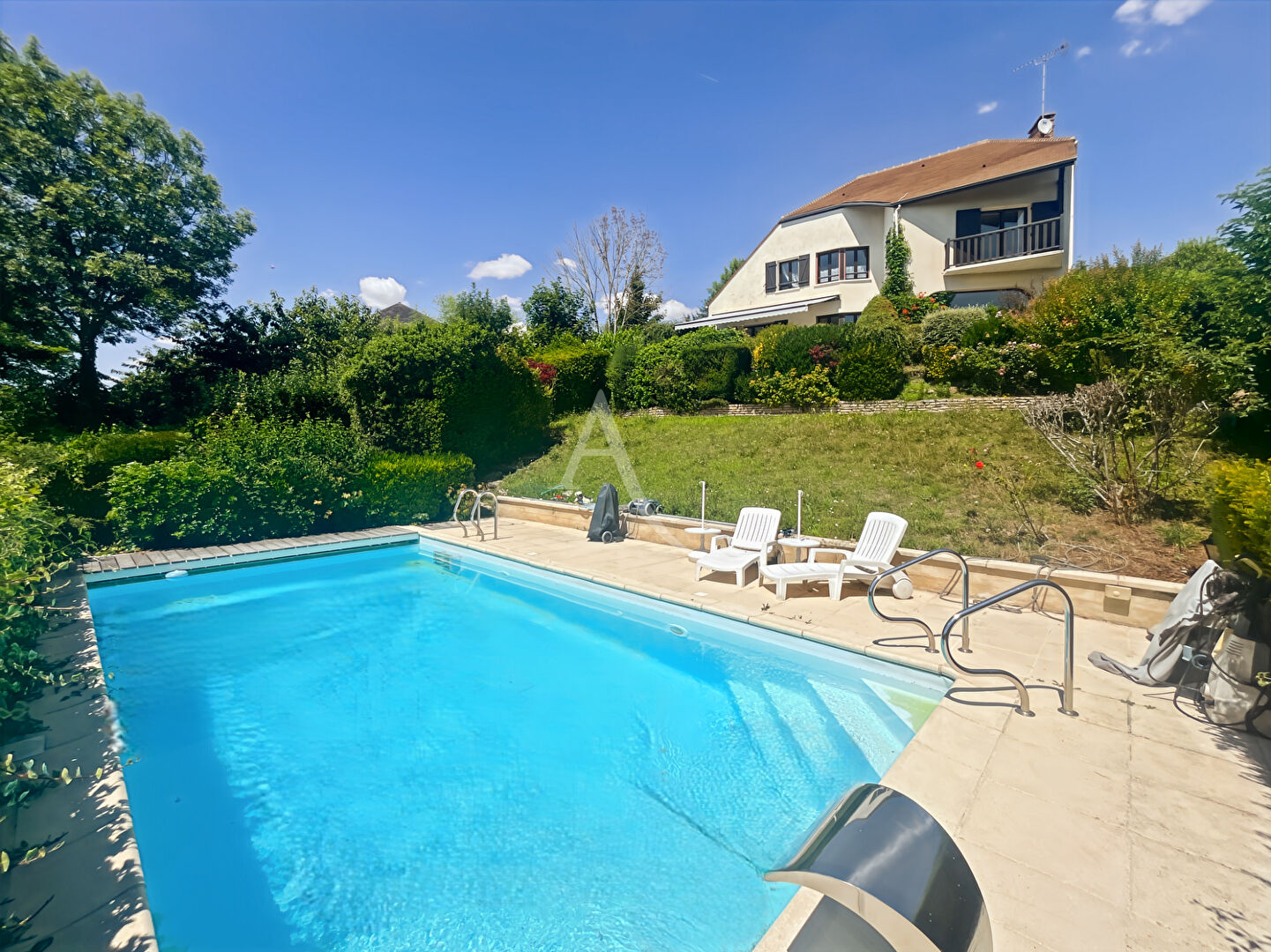 Agence immobilière de 
 L'Adresse BOILLET IMMOBILIER - L'ADRESSE BOILLET Meulan 
