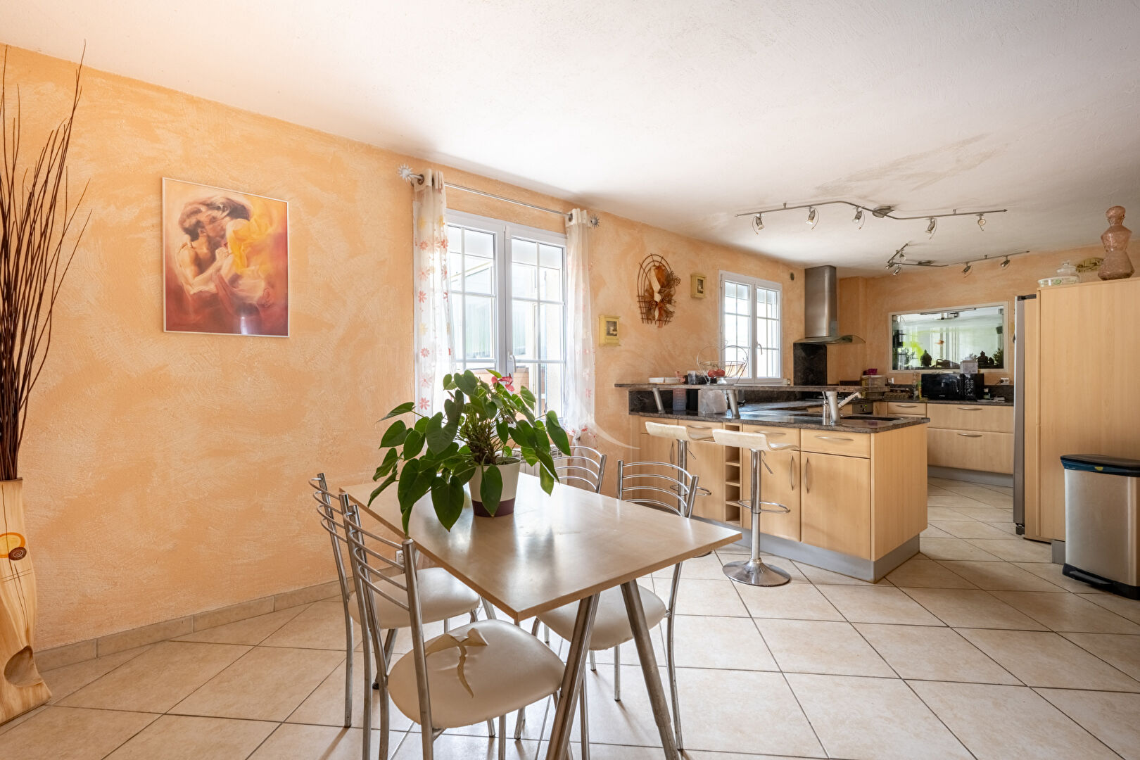 Photo Maison Seraincourt , 6 chambres, 250 m² habitables, 2770 m² parcelle, piscine image 6/6
