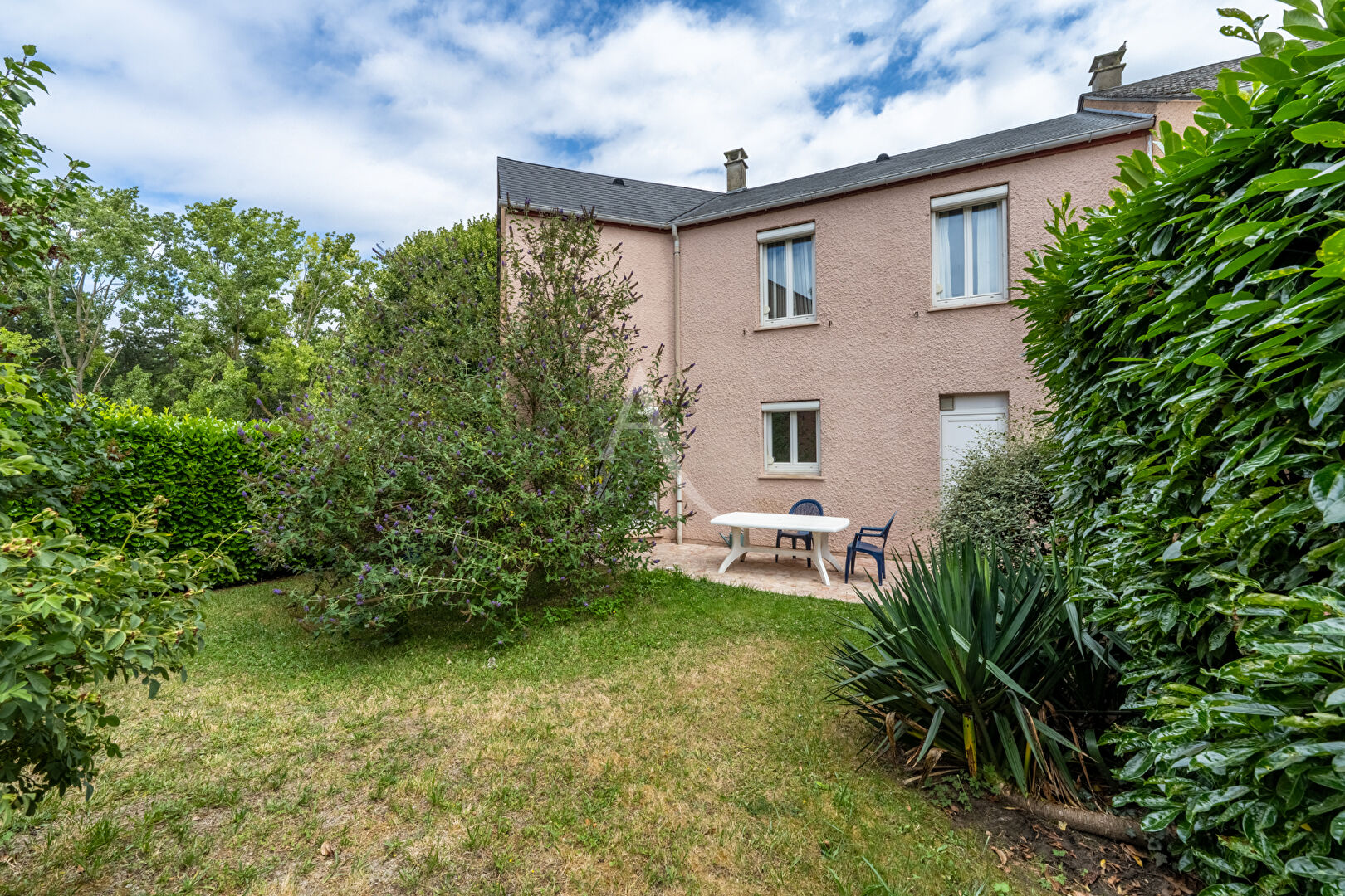 Agence immobilière de L'Adresse BOILLET IMMOBILIER - L'ADRESSE BOILLET- MGI-JOUY LE MOUTIER