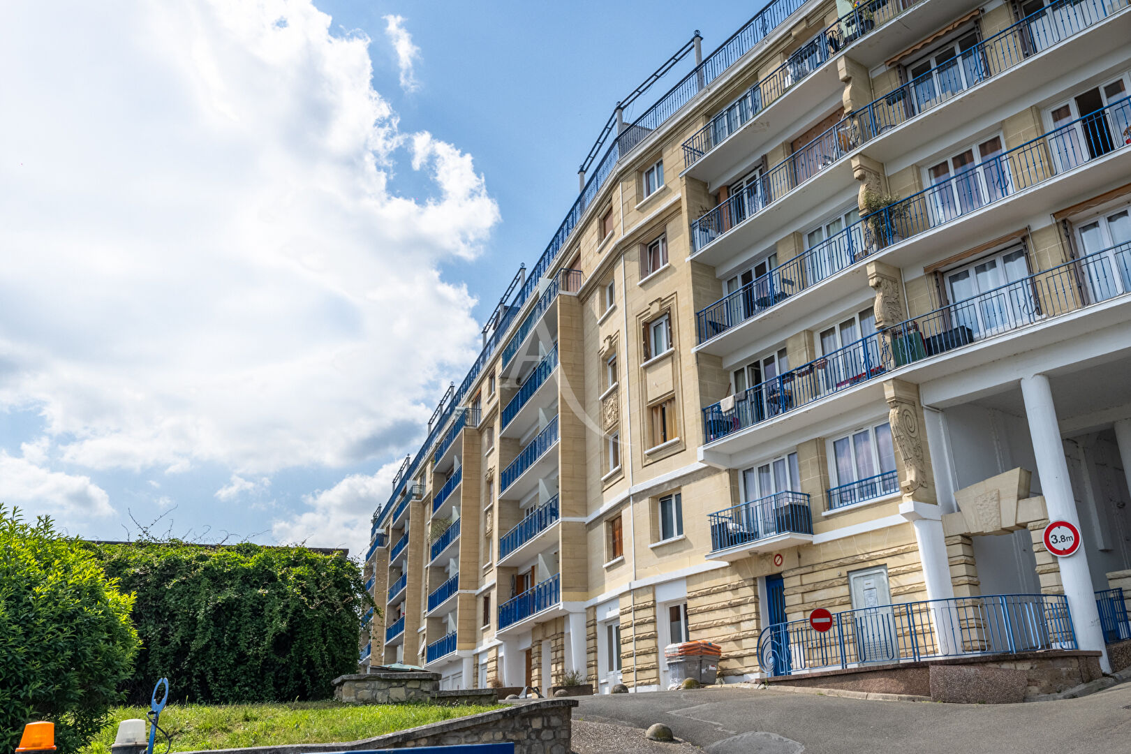 Agence immobilière de 
 L'Adresse BOILLET IMMOBILIER - L'ADRESSE BOILLET Meulan 
