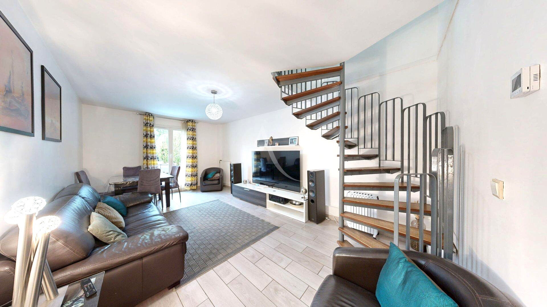 Agence immobilière de L'ADRESSE  2B IMMOBILIER VAUREAL