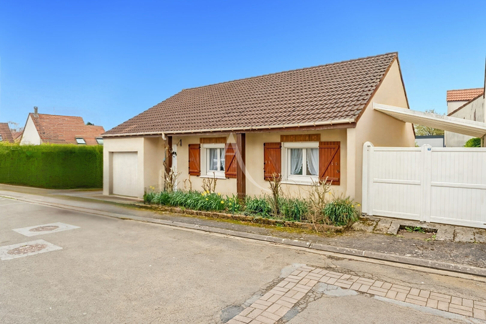 Agence immobilière de L'ADRESSE  2B IMMOBILIER VAUREAL