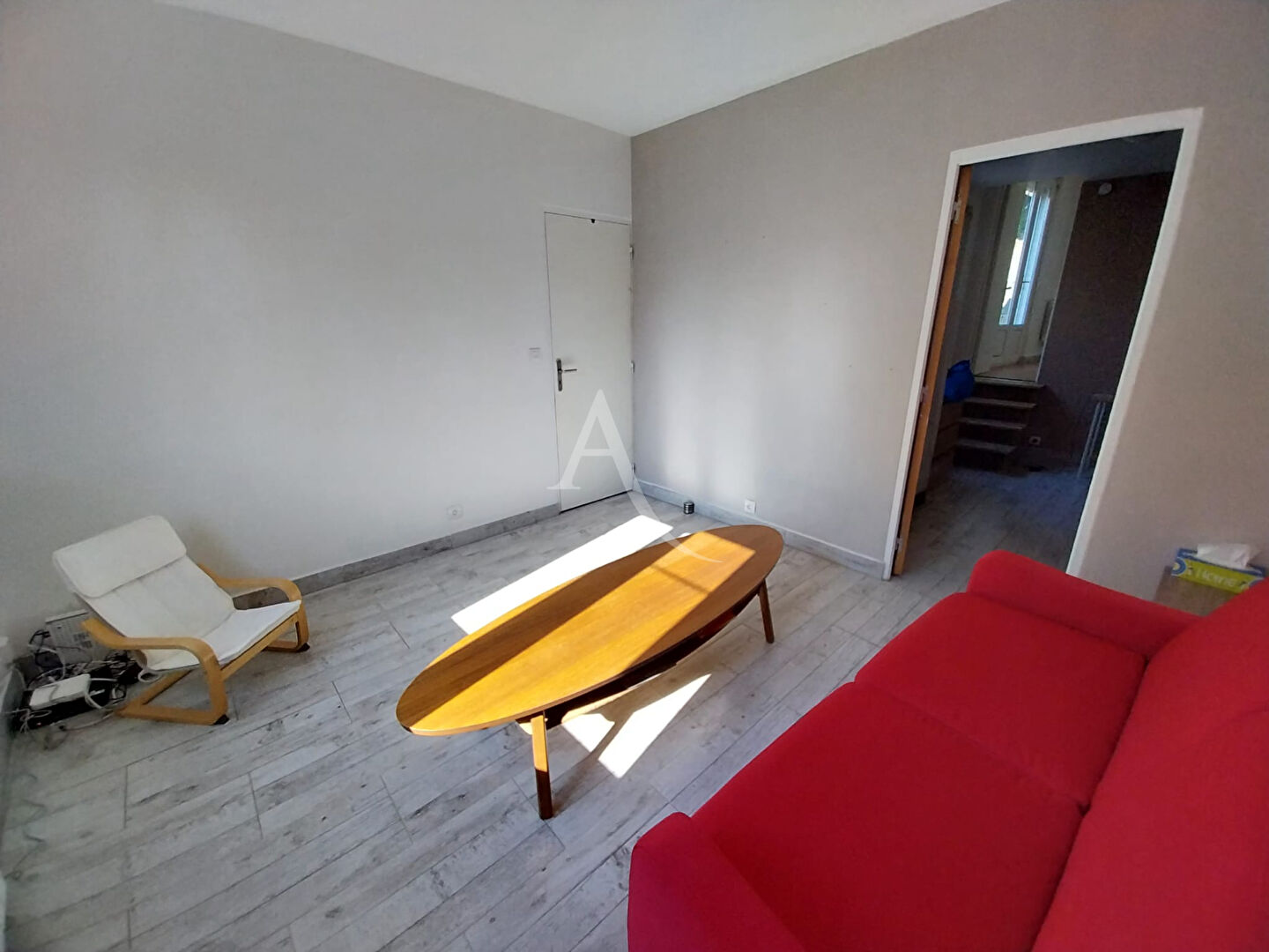 Photo Maison Meulan En Yvelines  2 chambres, jardin, dépendance image 5/6