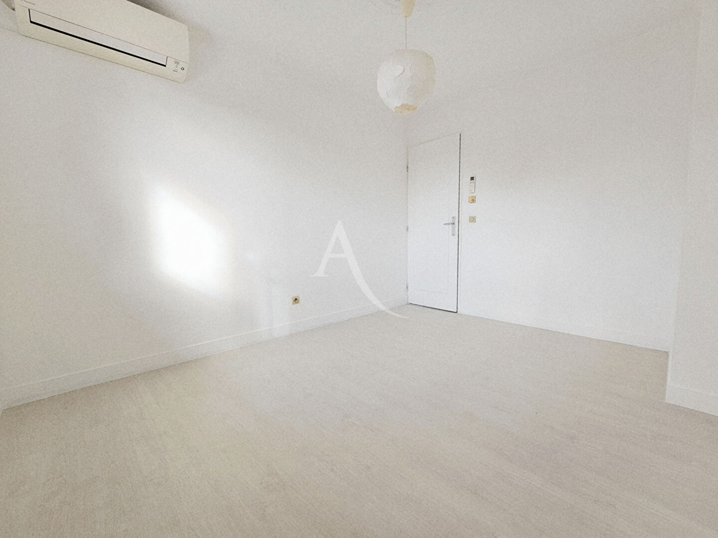 Photo MAISON 4 chambres 135m² + JARDIN - CERGY image 4/6