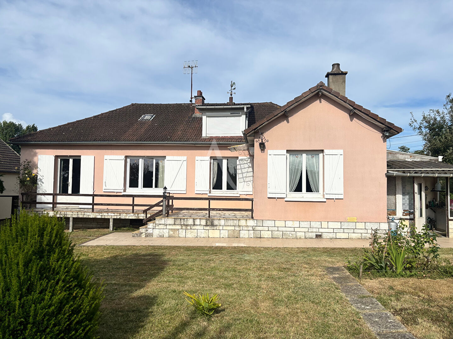 Agence immobilière de 
 L'Adresse BOILLET IMMOBILIER - L'ADRESSE GOURNAY EN BRAY 
