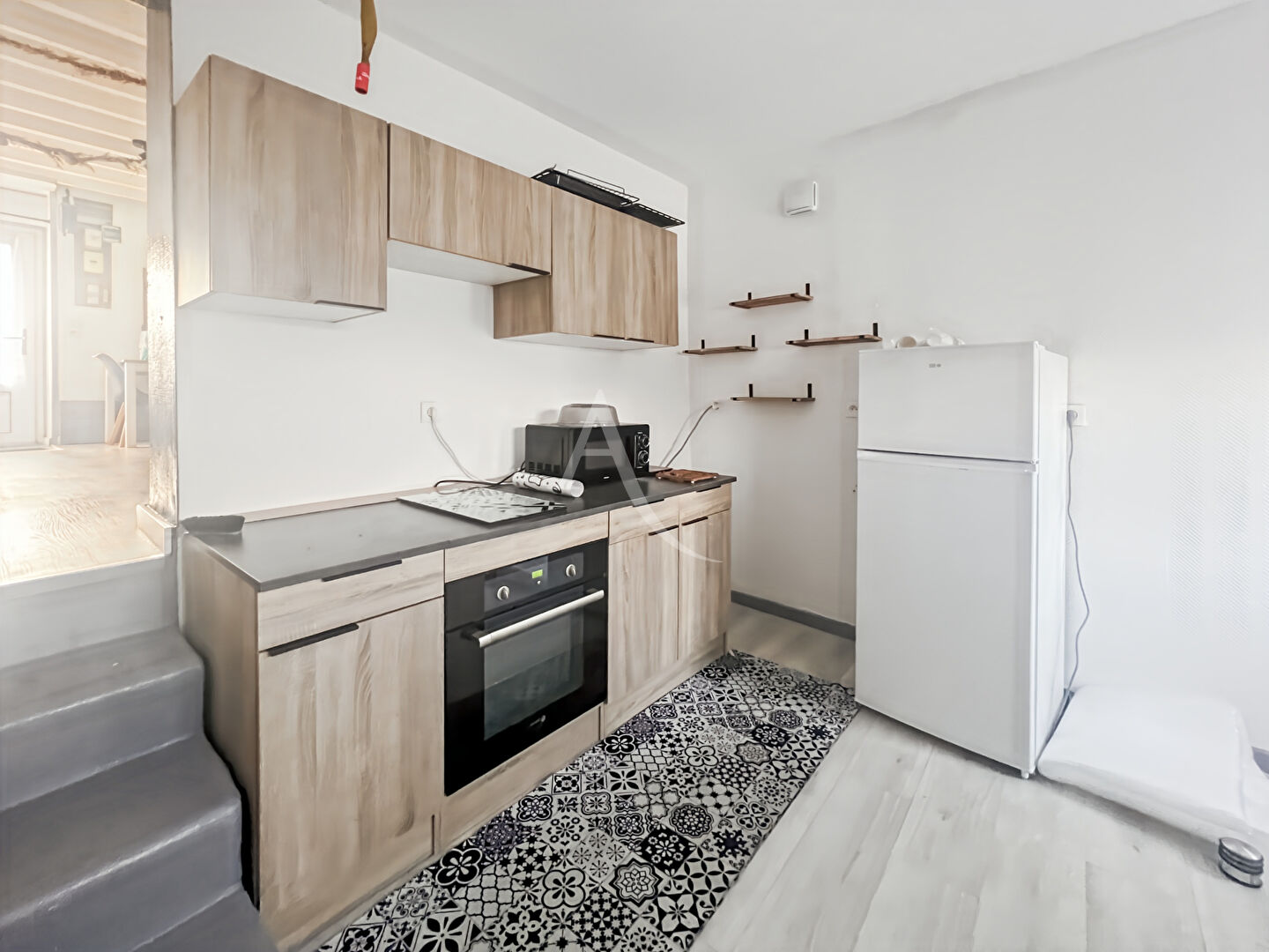 Agence immobilière de 
 L'Adresse BOILLET IMMOBILIER - L'ADRESSE-BDS TRANSACTIONS- LE MESNIL ESNARD 
