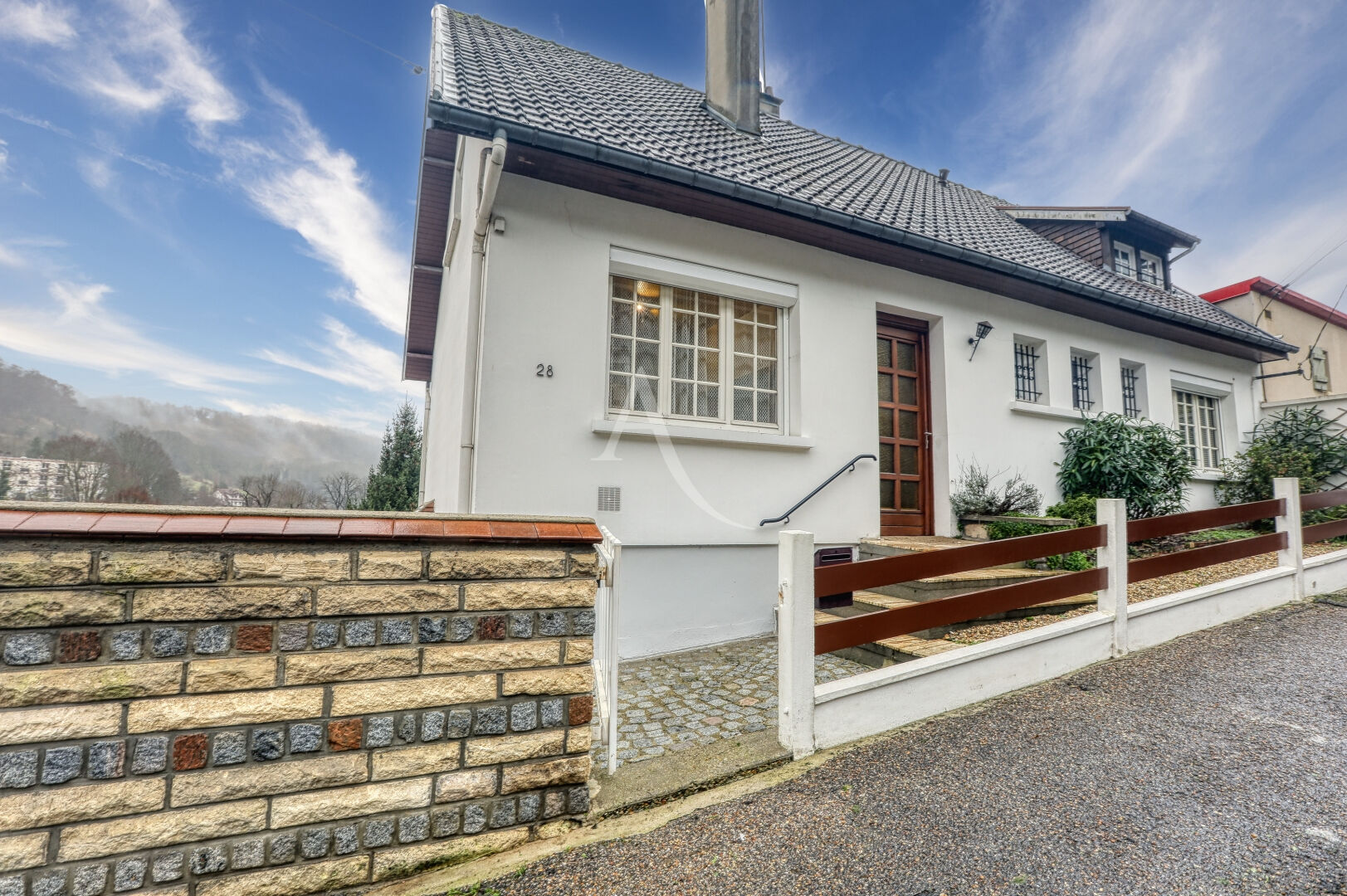 Agence immobilière de 
 L'Adresse BOILLET IMMOBILIER - L'ADRESSE - BDS TRANSACTIONS - ROUEN 
