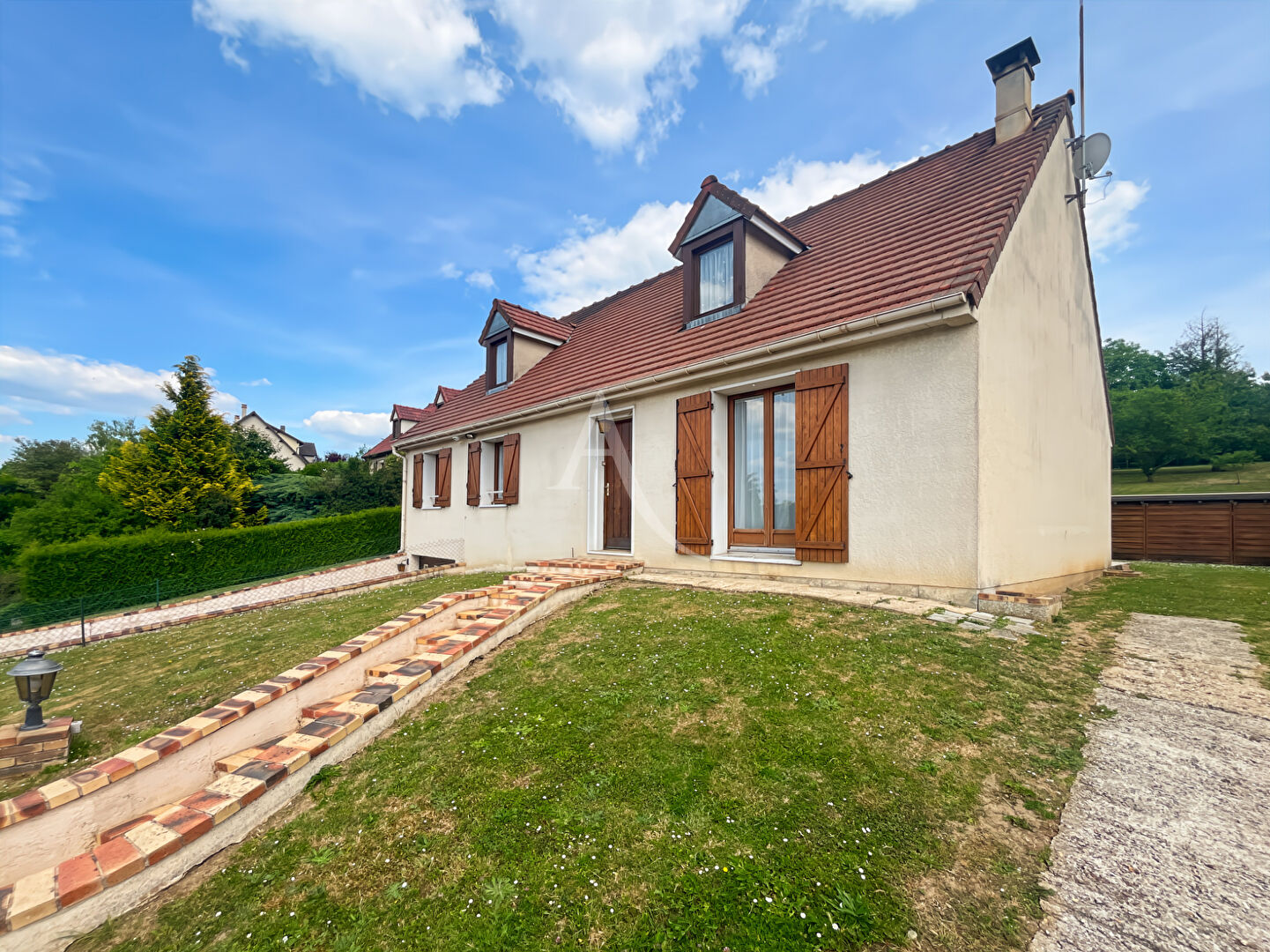 Agence immobilière de 
 L'Adresse BOILLET IMMOBILIER - L'ADRESSE BOILLET Meulan 
