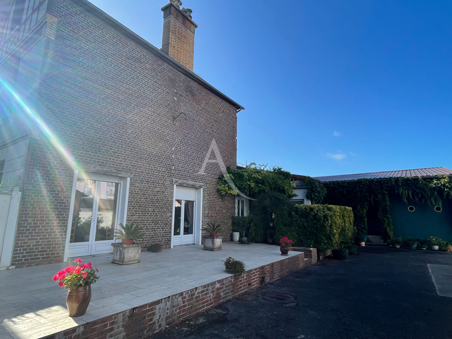 Agence immobilière de 
 L'Adresse BOILLET IMMOBILIER - L'ADRESSE GOURNAY EN BRAY 
